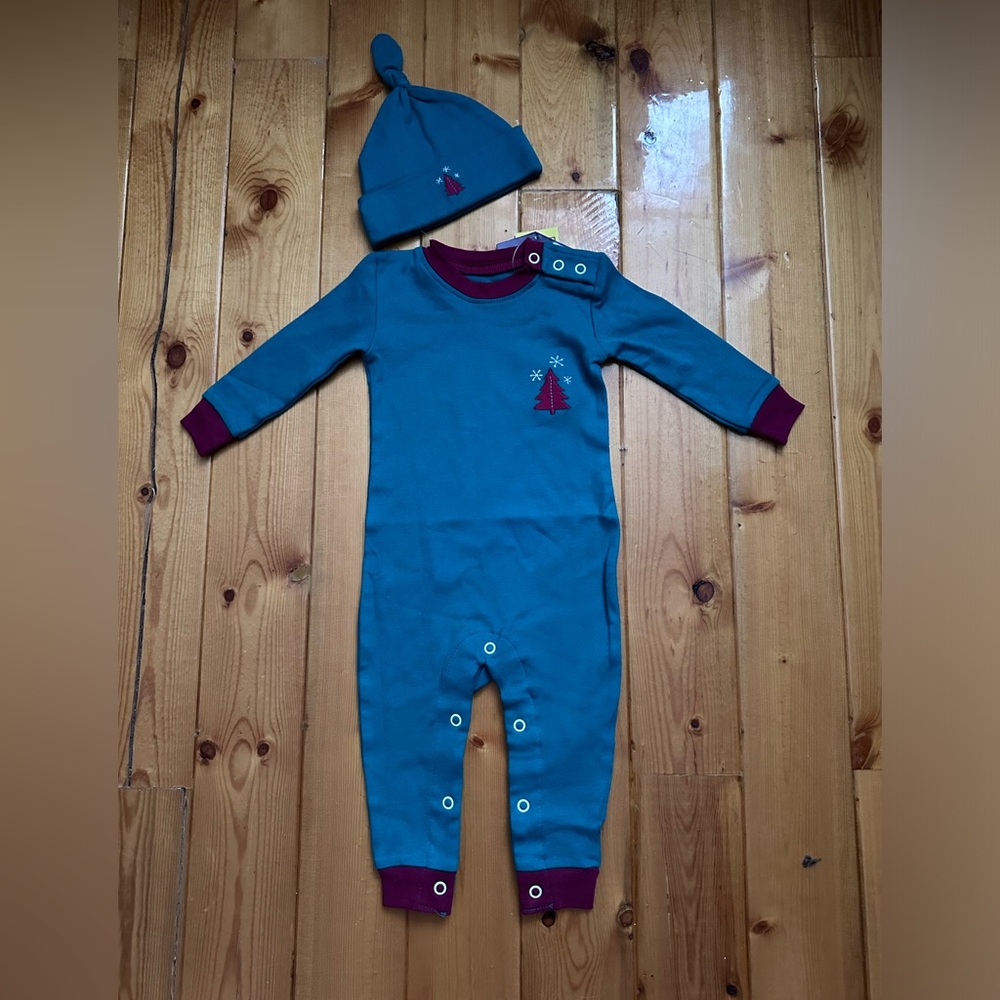 Little BLUE HOUSE Infant Coverall & Knot Cap